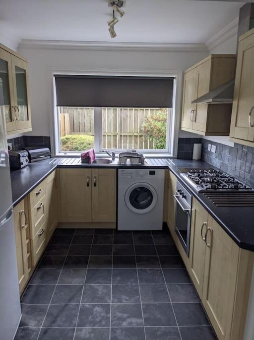 Teith Court Apartment With Private Parking. Stirling Exterior foto